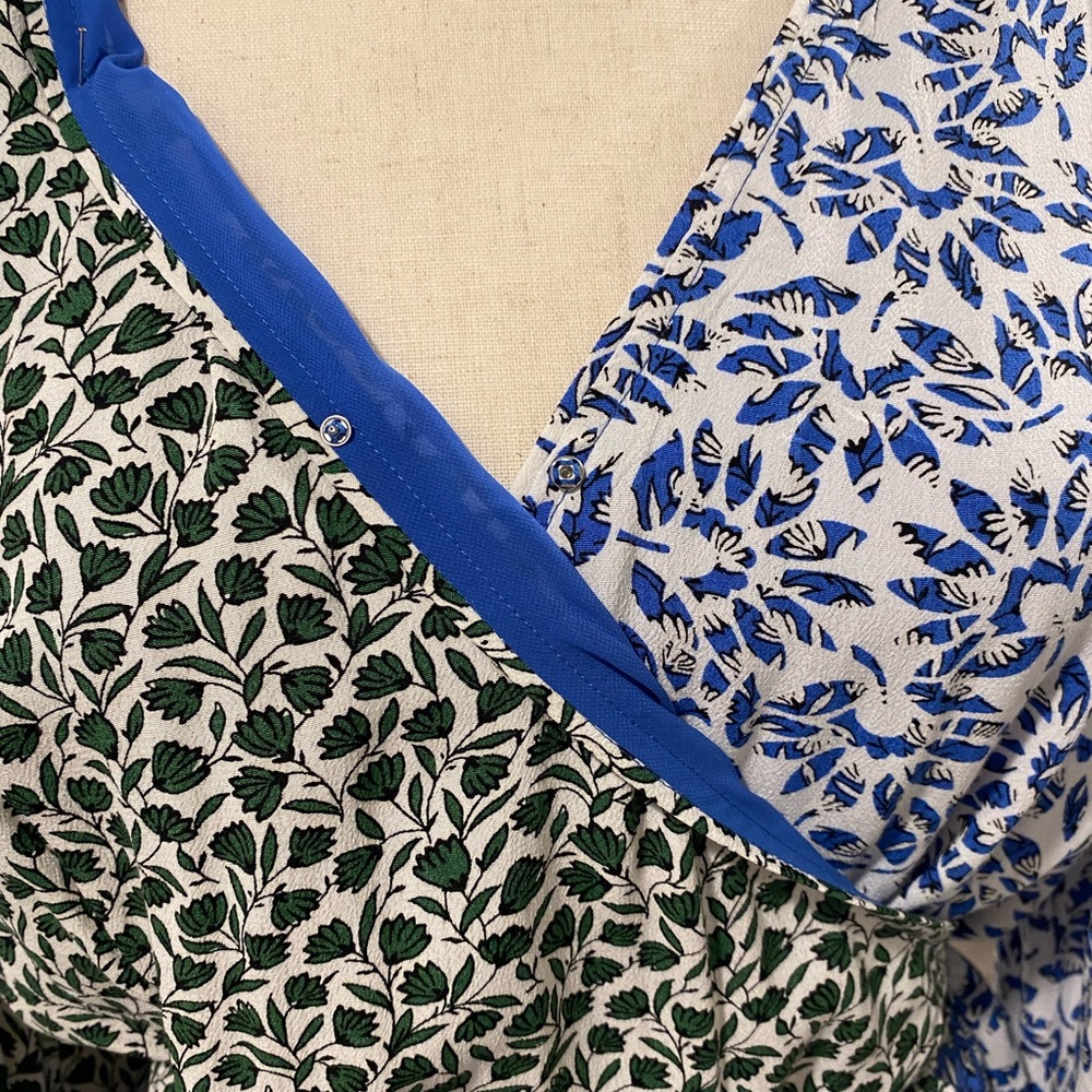 Floral Wrap Flare Dress - Picture 13 of 16